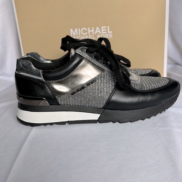 NWT Michael Kors Chrome and Silver and black sneakers - Picture 3 of 6